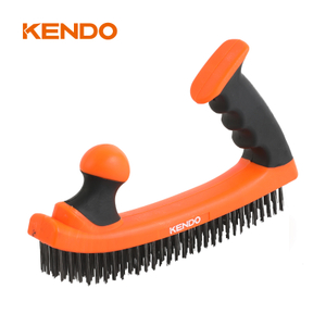 Brosse métallique à prise facile